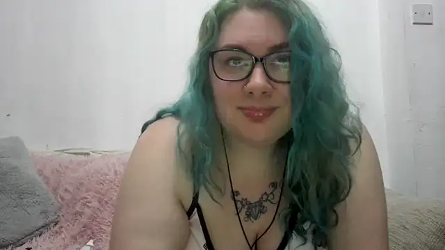 Snapshot of Bustycurves chatting on February 24, 2026, 9:37 pm Bustycurves online show from February 24, 2026, 9:37 pm