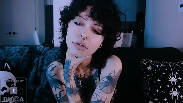 NaughtyLittleFox online show from July 14, 2026, 2:38 am