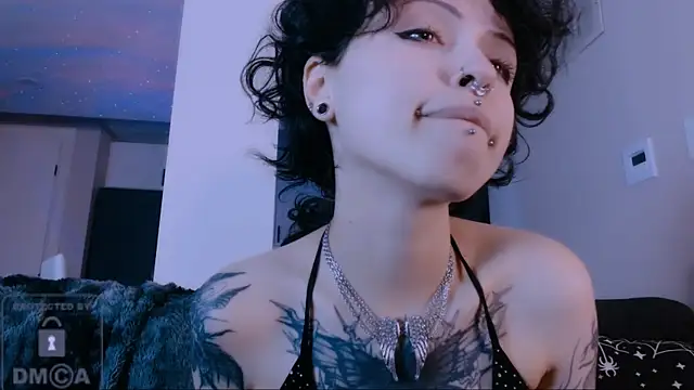 NaughtyLittleFox online show from July 15, 2026, 4:41 am