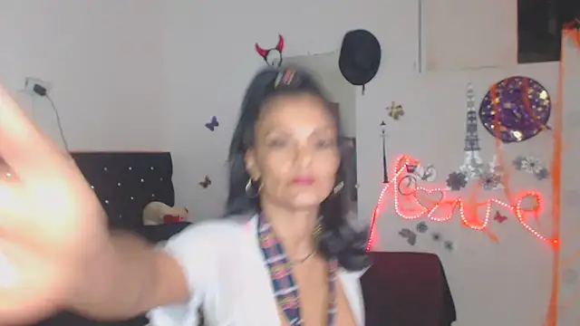 brigitht online show from October 31, 2025, 5:37 am