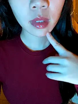 Snapshot of minmin2kk5 chatting on October 30, 2025, 2:36 pm minmin2kk5 online show from October 30, 2025, 2:36 pm