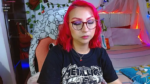 Littlerouse  online show from April 22, 2026, 10:11 am