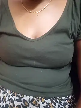 Snapshot of Janavi-janu chatting on November 13, 2025, 9:57 am Janavi-janu online show from November 13, 2025, 9:57 am