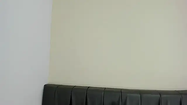 Cherllynn online show from January 8, 2026, 3:29 pm