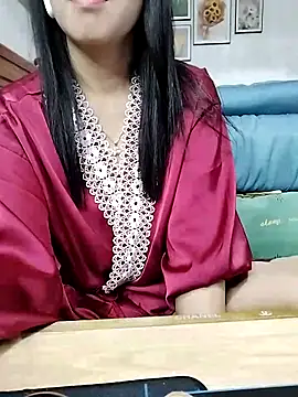 cream1299 online show from March 4, 2025, 12:50 am