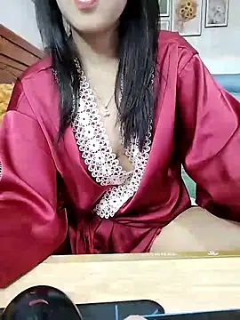 cream1299 online show from March 19, 2025, 4:57 am