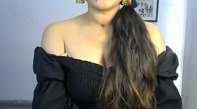 Hazel Doll9 online show from March 18, 2025, 5:01 pm