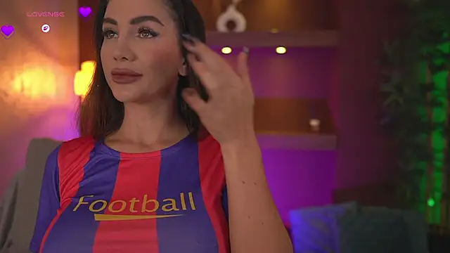 JustinneJade online show from October 16, 2025, 4:21 am