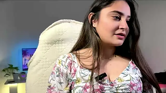 demieliss online show from February 10, 2026, 6:56 am