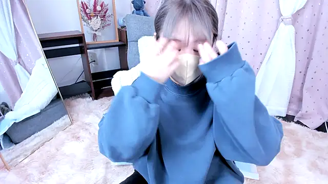 p RUMiMi online show from December 15, 2024, 1:22 pm