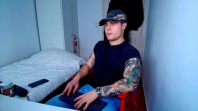 Snapshot of juandking chatting on February 4, 2026, 12:55 pm juandking online show from February 4, 2026, 12:55 pm