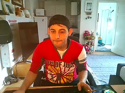 mihaimichael online show from October 22, 2025, 12:26 pm