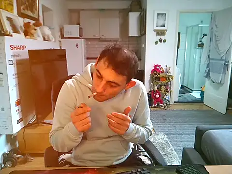 mihaimichael online show from October 16, 2025, 1:41 pm