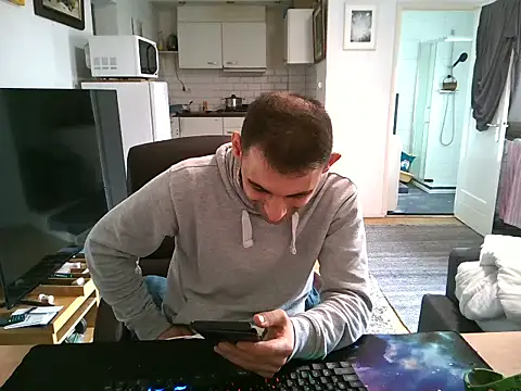 mihaimichael online show from September 14, 2025, 1:33 pm