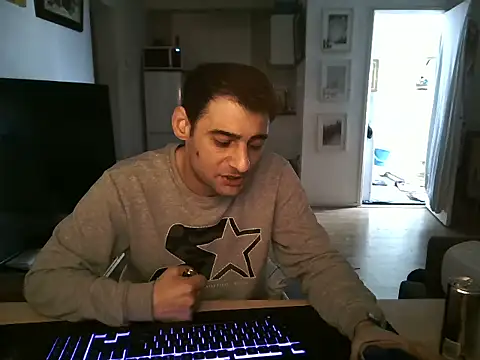 mihaimichael online show from April 19, 2026, 9:10 am