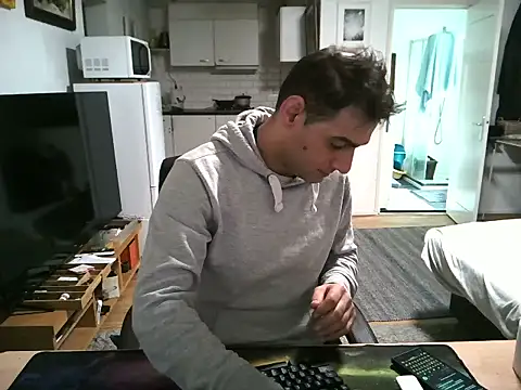 mihaimichael online show from October 6, 2025, 9:54 am