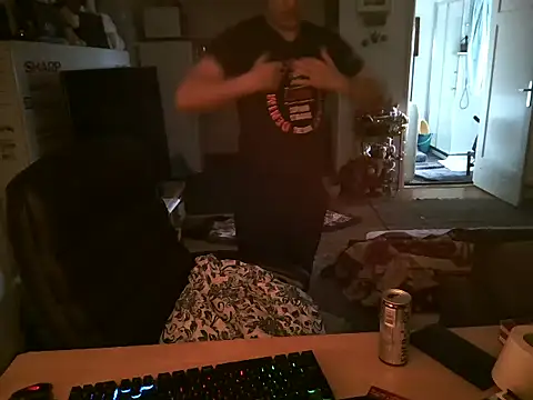 mihaimichael online show from November 4, 2025, 12:31 pm