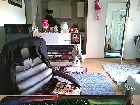 mihaimichael online show from March 20, 2025, 11:02 pm