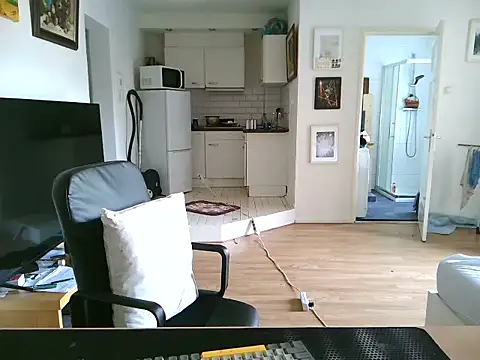 mihaimichael online show from July 6, 2026, 12:12 pm