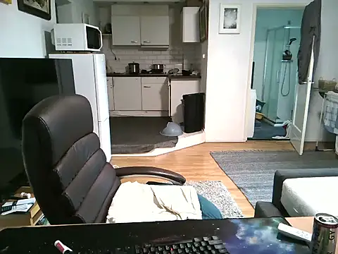 mihaimichael online show from September 18, 2025, 5:05 pm