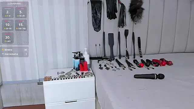 Snapshot of mileyerikson chatting on February 25, 2026, 5:18 am mileyerikson online show from February 25, 2026, 5:18 am