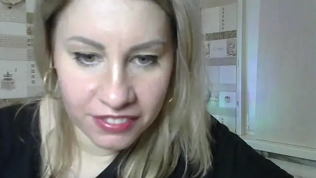 TherestlessKitty online show from January 4, 2025, 9:21 am