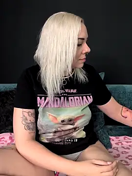 nora the strange online show from June 17, 2026, 11:20 am