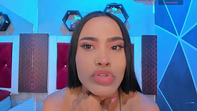 Karoll014 online show from October 15, 2025, 11:18 am