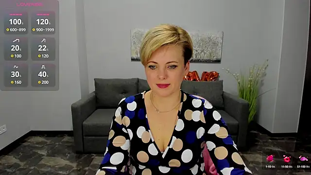 Snapshot of Julia_Wilsone chatting on February 18, 2025, 1:22 pm Julia Wilsone online show from February 18, 2025, 1:22 pm