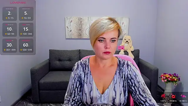 Snapshot of Julia_Wilsone chatting on September 15, 2025, 11:54 am Julia Wilsone online show from September 15, 2025, 11:54 am