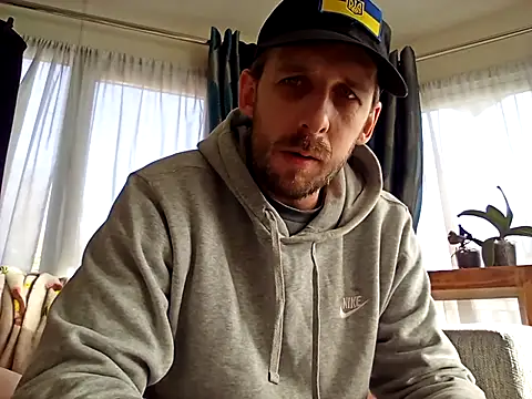 Snapshot of HungKing88 chatting on January 24, 2025, 12:20 pm HungKing88 online show from January 24, 2025, 12:20 pm