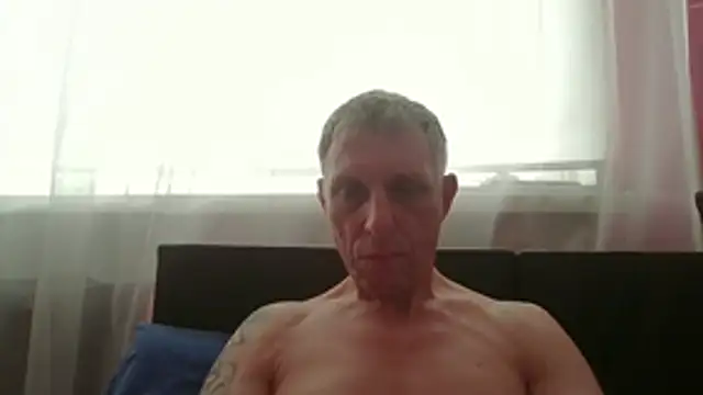 BobbyXRoyal online show from June 14, 2026, 9:10 am
