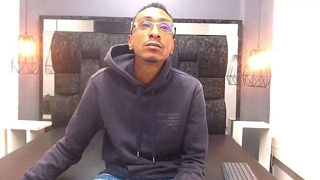 Jose Smoke online show from November 12, 2025, 4:05 am