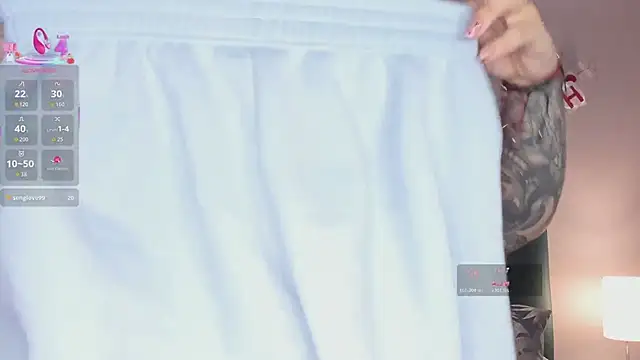 juicy led  online show from February 18, 2026, 11:17 am