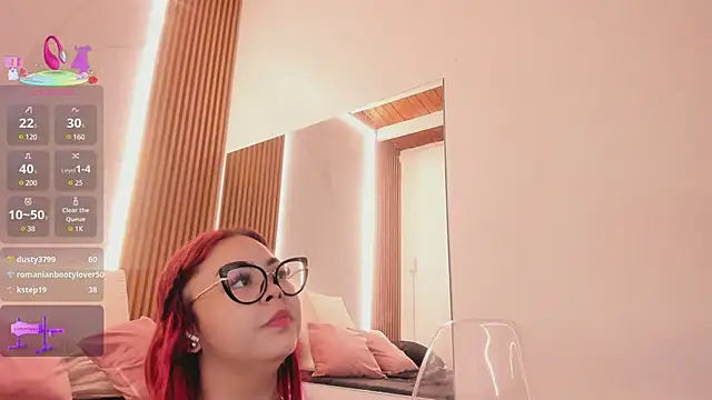 juicy led  online show from March 3, 2025, 2:28 pm