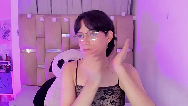 Black Rose2 online show from December 17, 2025, 11:37 am