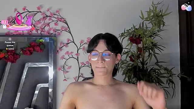 Black Rose2 online show from September 28, 2025, 12:01 pm