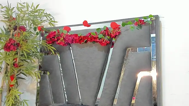 Black Rose2 online show from March 12, 2025, 11:54 am