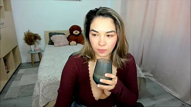 Alexa Dolly12 online show from March 26, 2026, 8:01 am