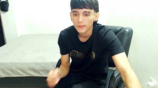 Snapshot of Curtis_Jones chatting on February 13, 2025, 8:45 pm Curtis Jones online show from February 13, 2025, 8:45 pm
