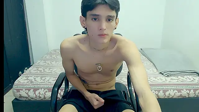 Snapshot of Curtis_Jones chatting on January 17, 2025, 6:23 pm Curtis Jones online show from January 17, 2025, 6:23 pm