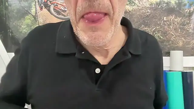 tauromolo online show from March 11, 2026, 11:54 pm