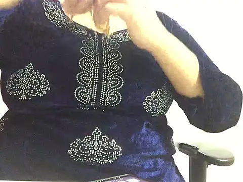 Desi bhabhiii online show from January 1, 2025, 6:05 am