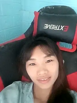 Snapshot of Lonalysexy chatting on October 15, 2025, 2:21 am Lonalysexy online show from October 15, 2025, 2:21 am