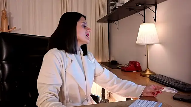 Alice milf  online show from January 18, 2026, 11:13 am