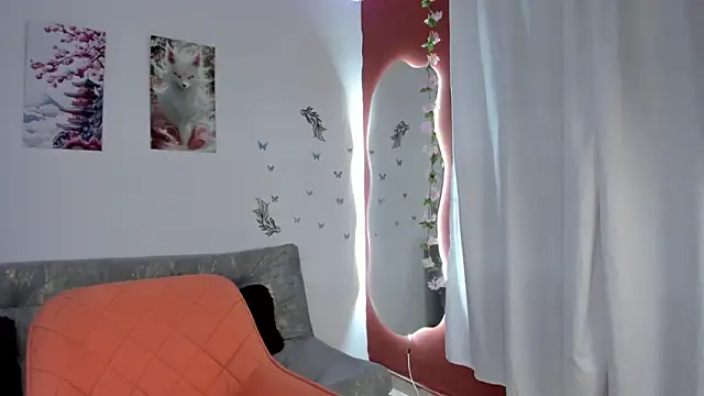 Snapshot of melody_cute10 chatting on October 16, 2025, 11:13 pm melody cute10 online show from October 16, 2025, 11:13 pm