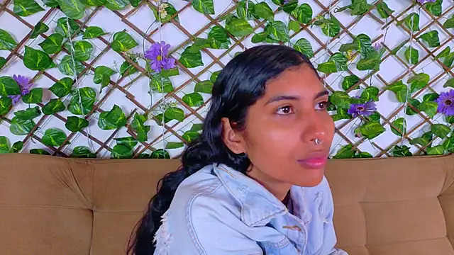 Snapshot of taty_miller chatting on February 20, 2026, 3:36 pm taty miller online show from February 20, 2026, 3:36 pm