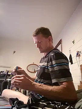 BigDDave6979 online show from April 22, 2026, 7:48 am