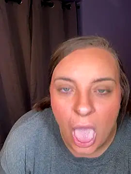 lairarose online show from October 14, 2025, 2:17 pm