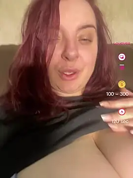 Snapshot of lairarose chatting on April 25, 2026, 7:33 am lairarose online show from April 25, 2026, 7:33 am